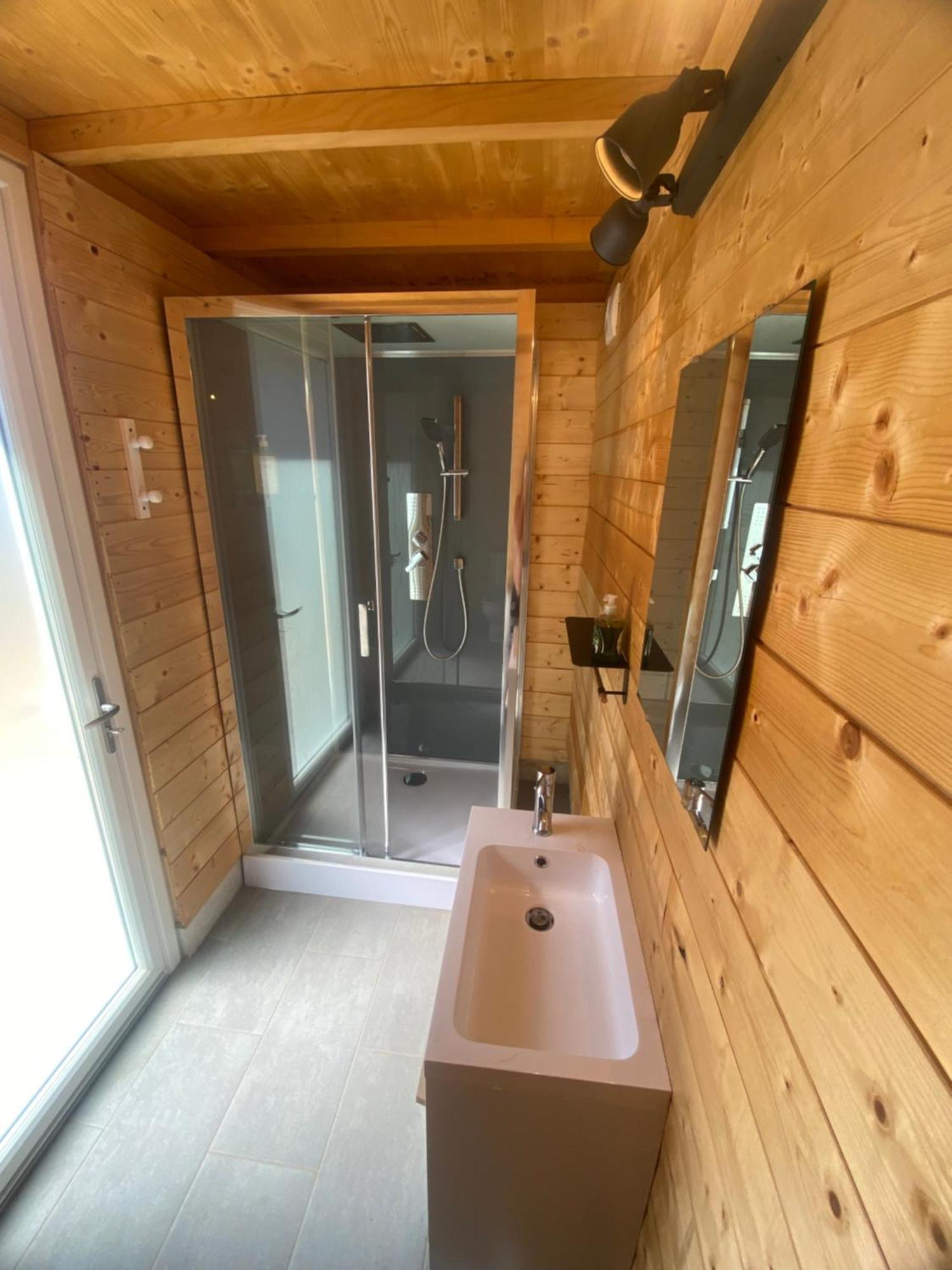 Studio Chez L'Habitant Avec Piscine Commune Grieges 외부 사진